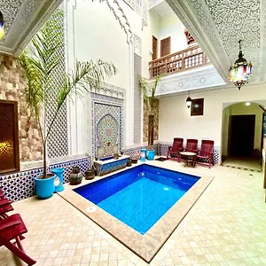 riad-nouhal.marrakeshhotelsmorocco.com/
